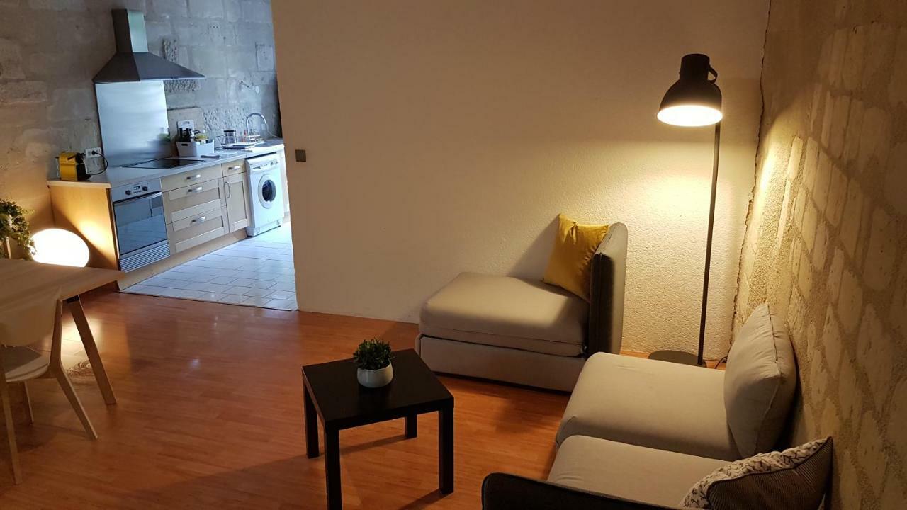 Appartement Quartier Historique Proche Des Halles Tours Exterior photo